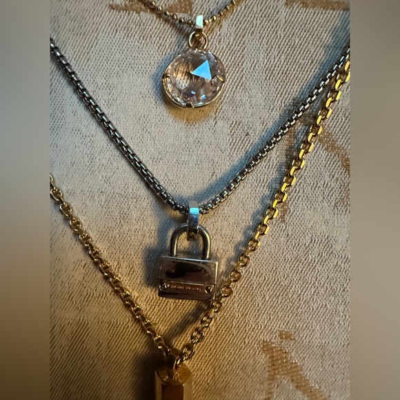 Stunning NWT Henri Bendel Multi Strand Urban Utility Triple Tassel  15" 17” 20” - Picture 11 of 15